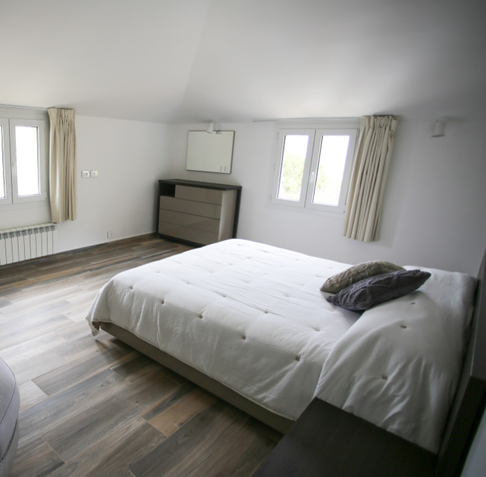 Room 03